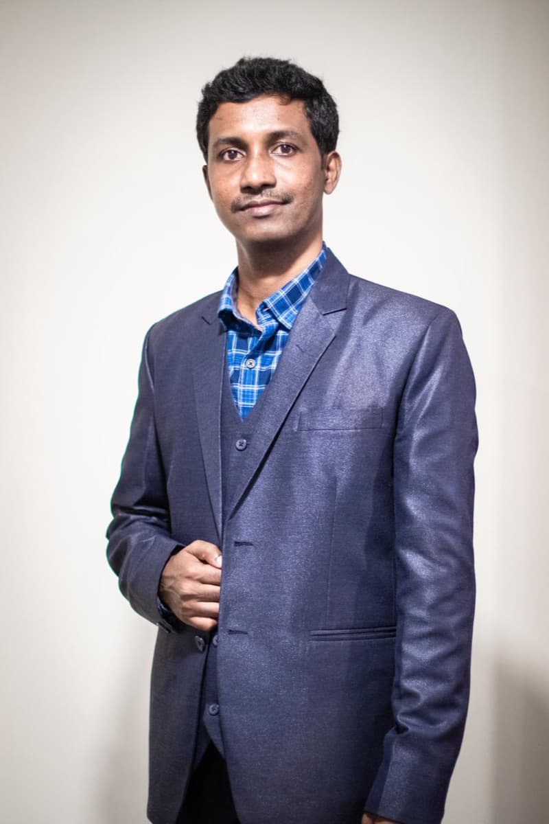 Prasad Mhalsekar — Chairman & Managing Director